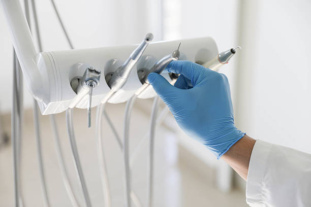 Professional Emergency Dentist technician working in Old Stine, CA